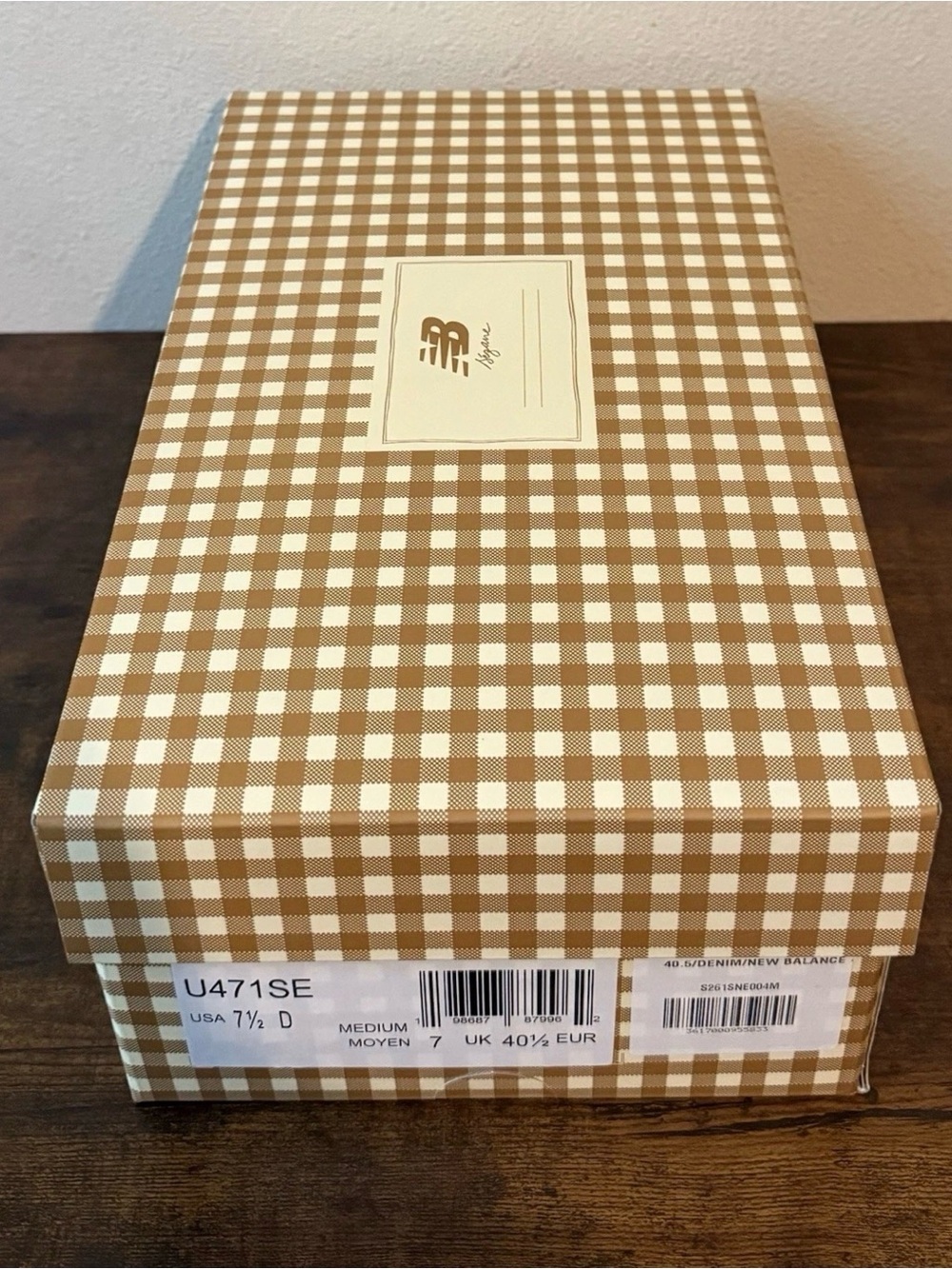 Sezane New Balance Women's Cream, Tan & Navy Retro Runner - Picture 9 of 10